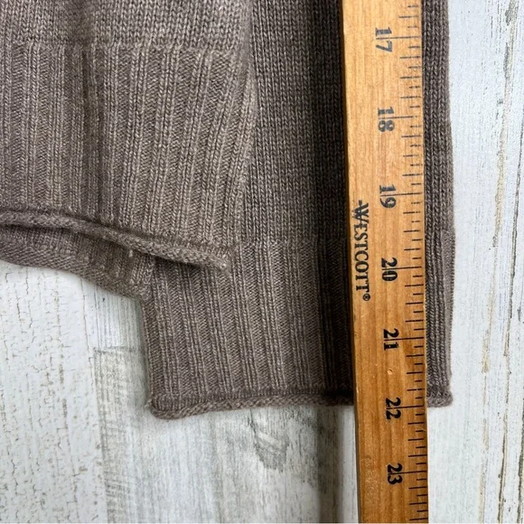 Jenni Kayne Everyday Sweater Soft Cozy Brown - Picture 13 of 14